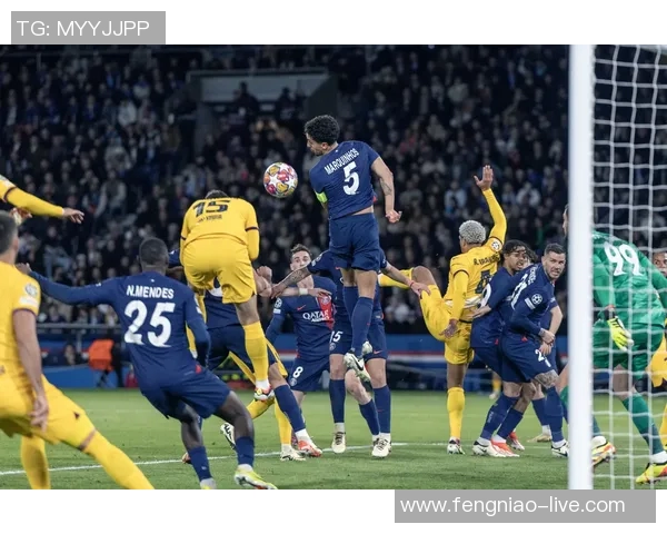 巴黎圣日耳曼友谊赛大胜多特蒙德6比2赛场冷门瞬间引发热烈反响