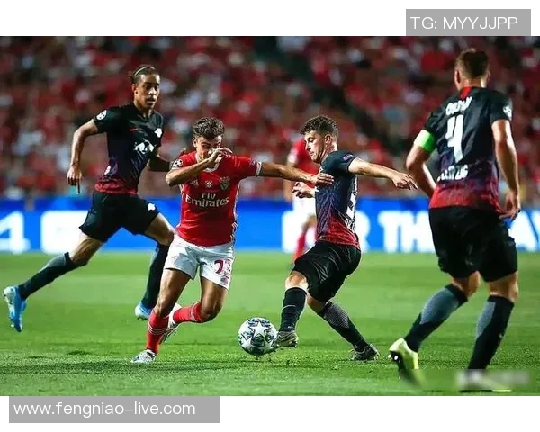 德甲精彩对决本菲卡逆转里昂全场沸腾转会传闻引关注