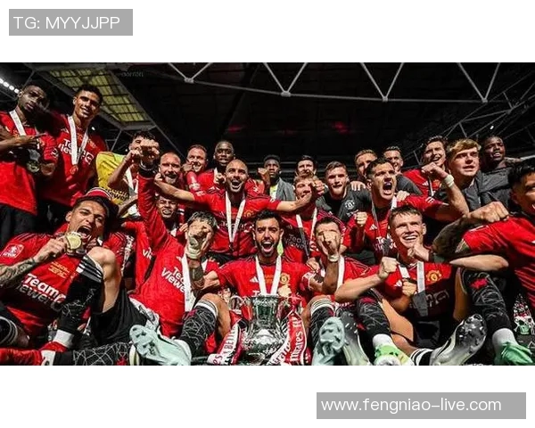 欧联杯激战:马竞险胜曼联红牌争议引发全场热议与数据分析 欧联杯激战:马竞险胜曼联红牌争议引发全场热议与数据分析