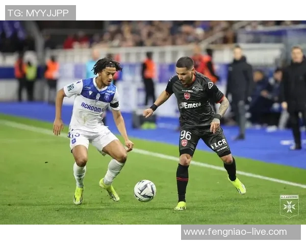 友谊赛精彩回顾：里昂大胜多特蒙德的战术解析与精彩瞬间