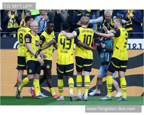 德甲精彩对决多特蒙德5-0战胜曼联神扑与十大进球引爆全场热情