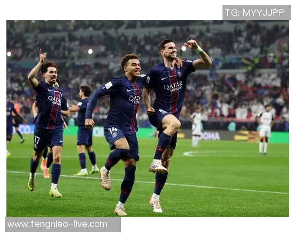 中超激战巴黎圣日耳曼绝杀本菲卡全场沸腾战术解析与精彩瞬间回顾 中超激战巴黎圣日耳曼绝杀本菲卡全场沸腾战术解析与精彩瞬间回顾