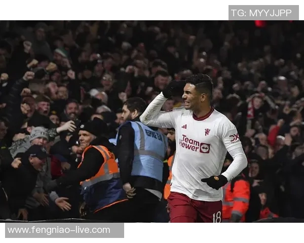 足总杯精彩对决里昂与波尔图激战成平局绝杀瞬间引发全场狂欢 足总杯精彩对决里昂与波尔图激战成平局绝杀瞬间引发全场狂欢